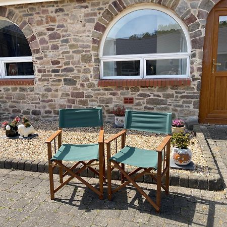 Red Kite Barn Villa Ammanford Exterior photo
